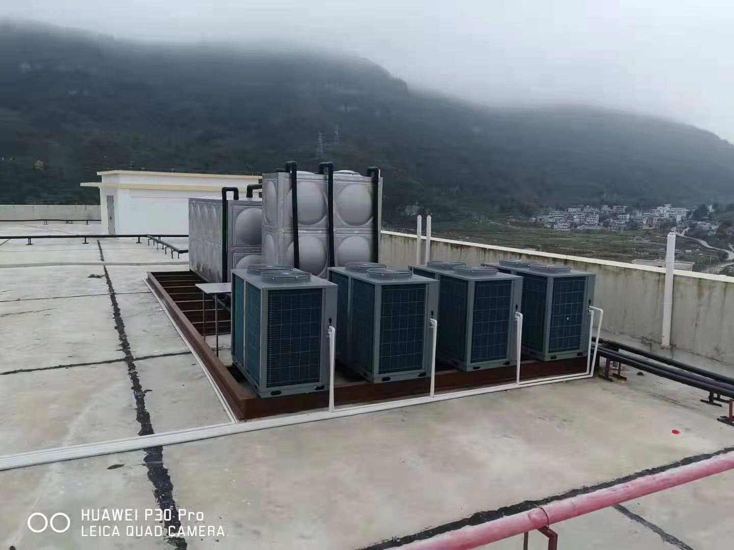 贵州九八五高中热水工程项目